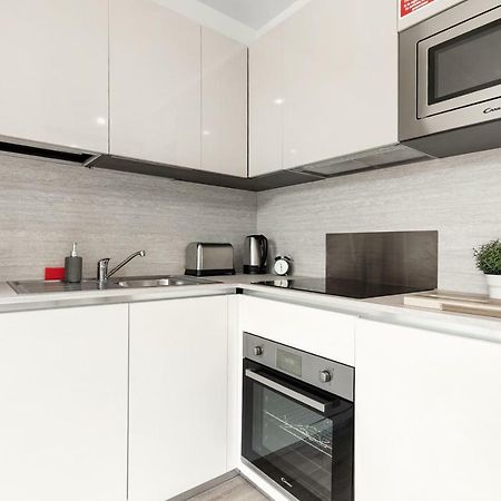 Mondial Apartments At Heathrow Harmondsworth Kültér fotó