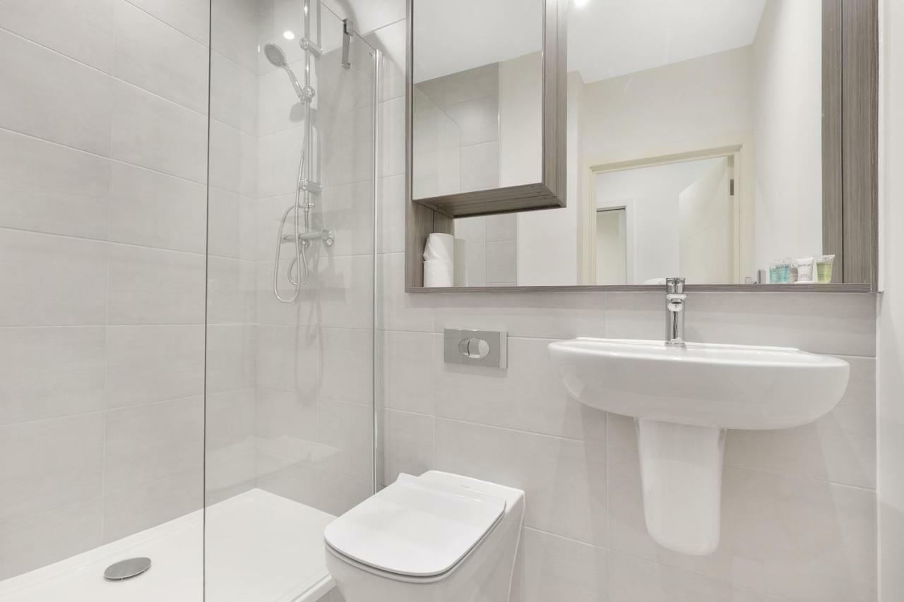 Mondial Apartments At Heathrow Harmondsworth Kültér fotó