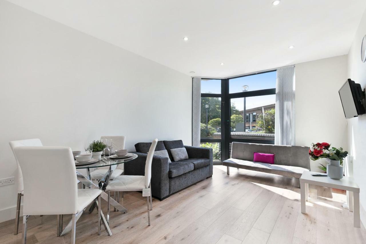 Mondial Apartments At Heathrow Harmondsworth Kültér fotó