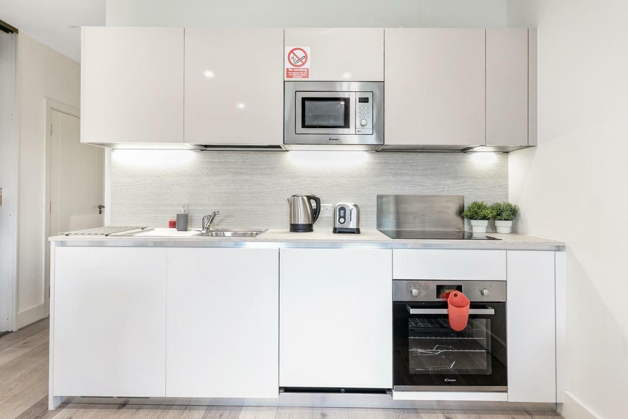 Mondial Apartments At Heathrow Harmondsworth Kültér fotó