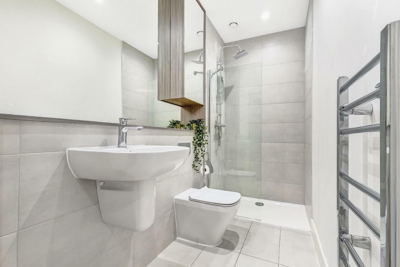 Mondial Apartments At Heathrow Harmondsworth Kültér fotó