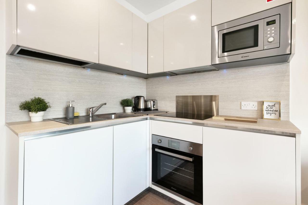 Mondial Apartments At Heathrow Harmondsworth Kültér fotó