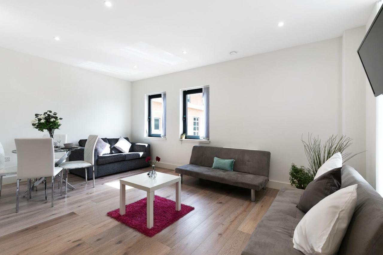 Mondial Apartments At Heathrow Harmondsworth Kültér fotó