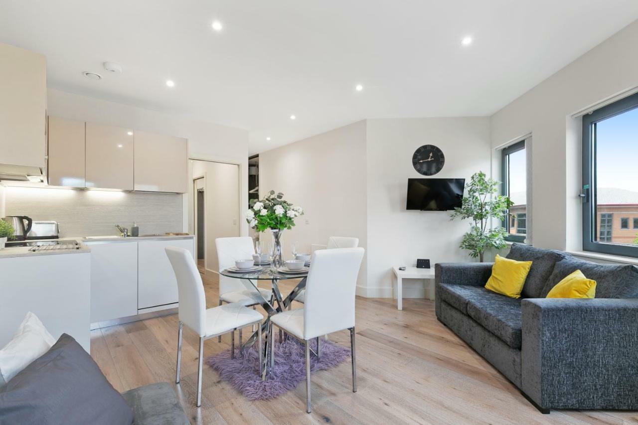 Mondial Apartments At Heathrow Harmondsworth Kültér fotó