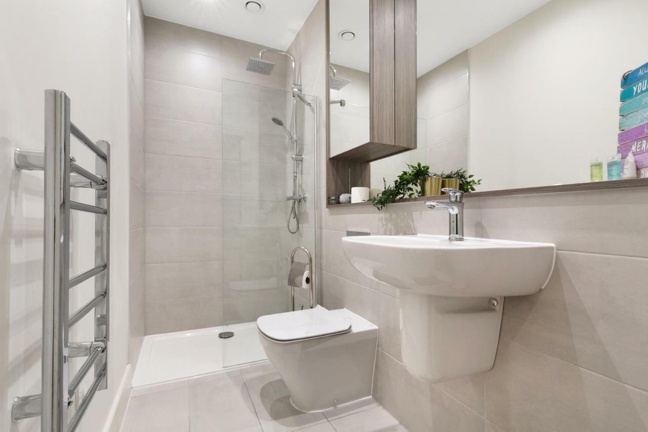 Mondial Apartments At Heathrow Harmondsworth Kültér fotó