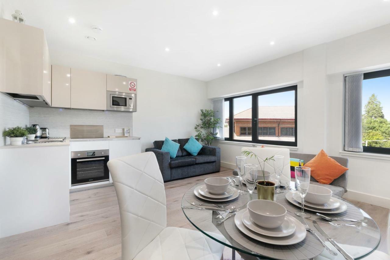 Mondial Apartments At Heathrow Harmondsworth Kültér fotó