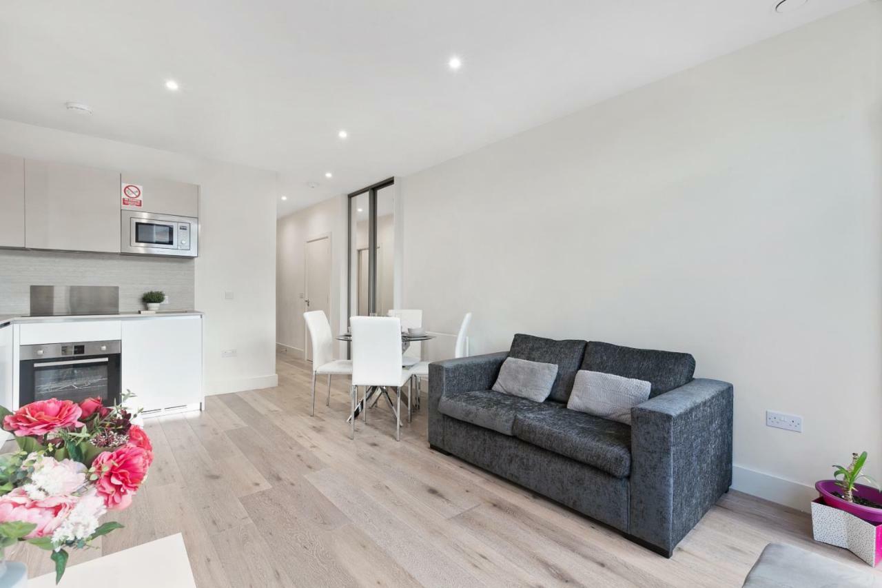 Mondial Apartments At Heathrow Harmondsworth Kültér fotó