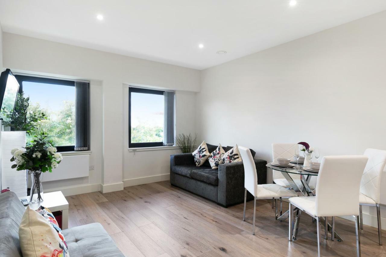Mondial Apartments At Heathrow Harmondsworth Kültér fotó