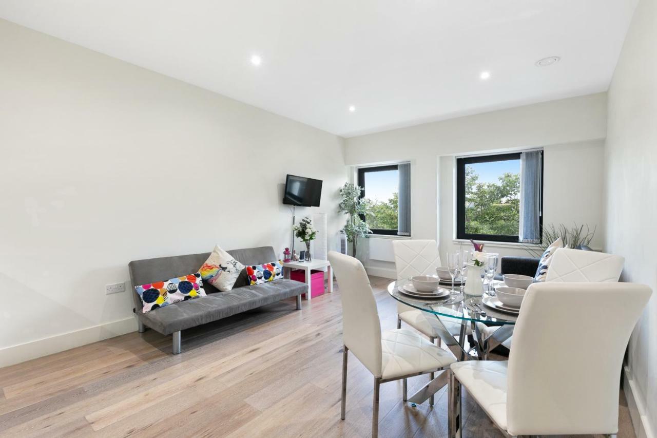 Mondial Apartments At Heathrow Harmondsworth Kültér fotó